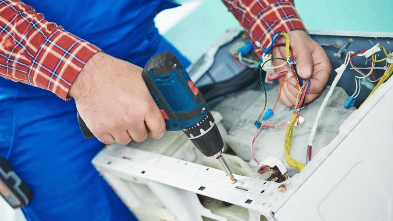 Gaziosmanpaşa Termodinamik Termodinamik çamaşır makinesi kart tamiri – Su almama arızası orijinal parça ile giderildi. - Teknik servis örneği